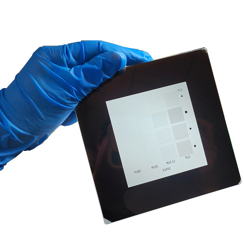 À propos des perspectives d'application de la plaque de masque dans l'industrie optique